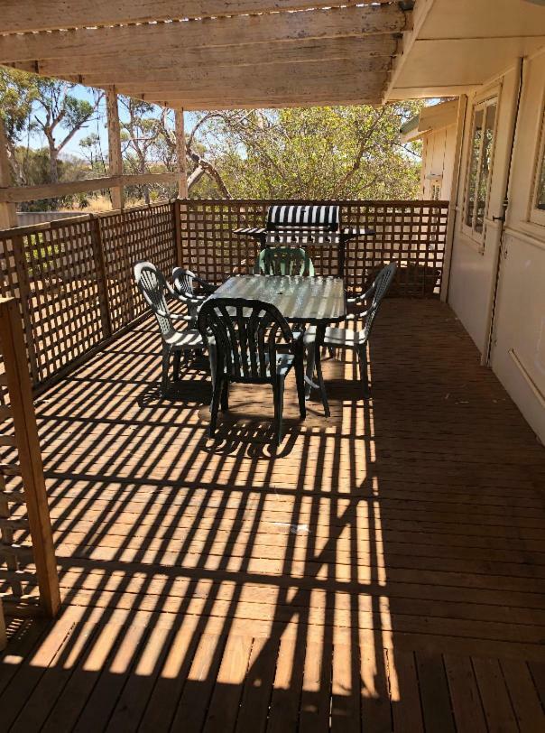 Home Away From Home Merredin Exterior photo